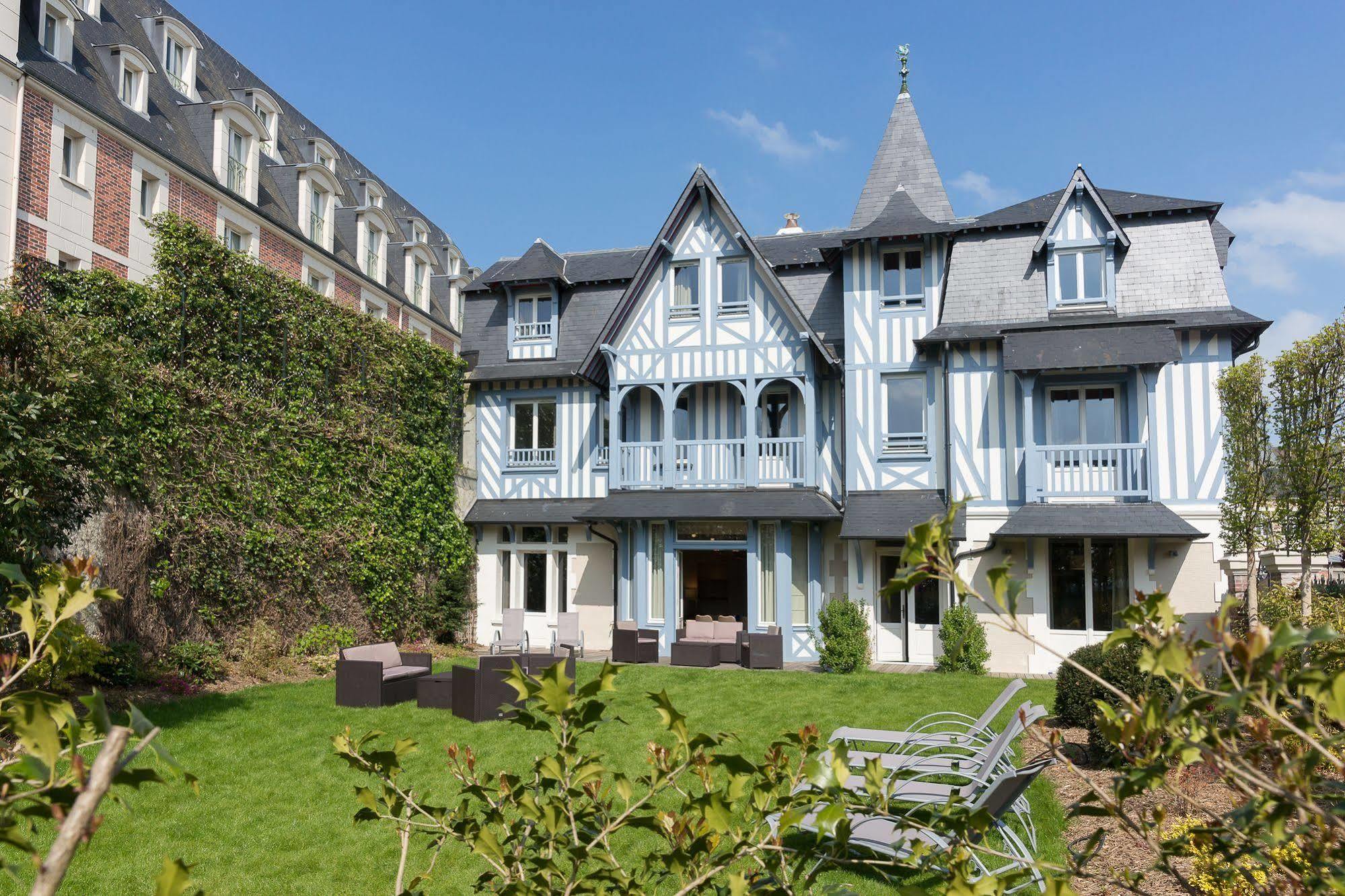 Villa Odette Deauville Exterior photo